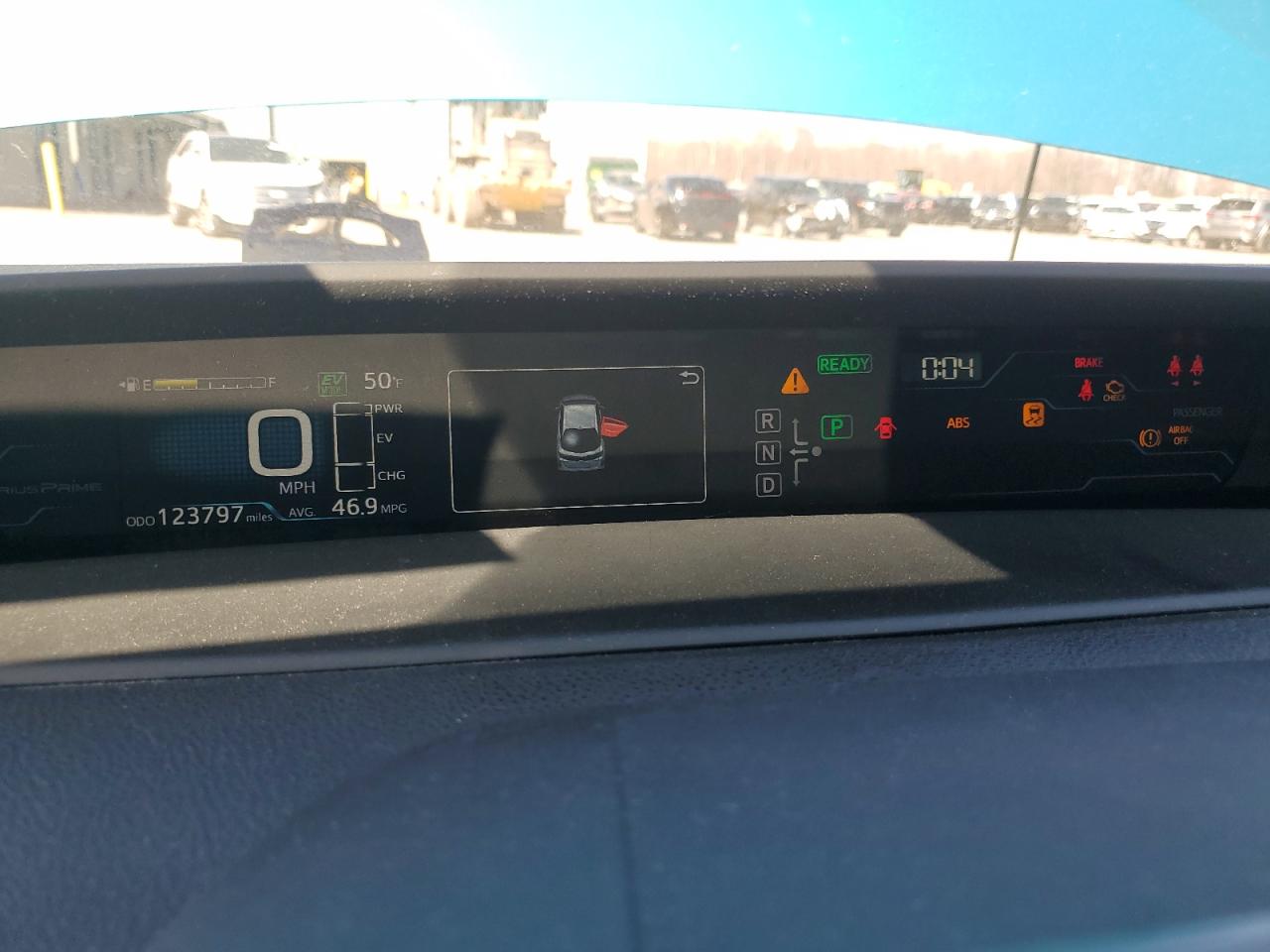 JTDKARFP7J3085885 TOYOTA PRIUS 2018