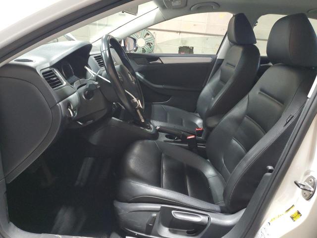 Седаны VOLKSWAGEN JETTA 2014 Белы