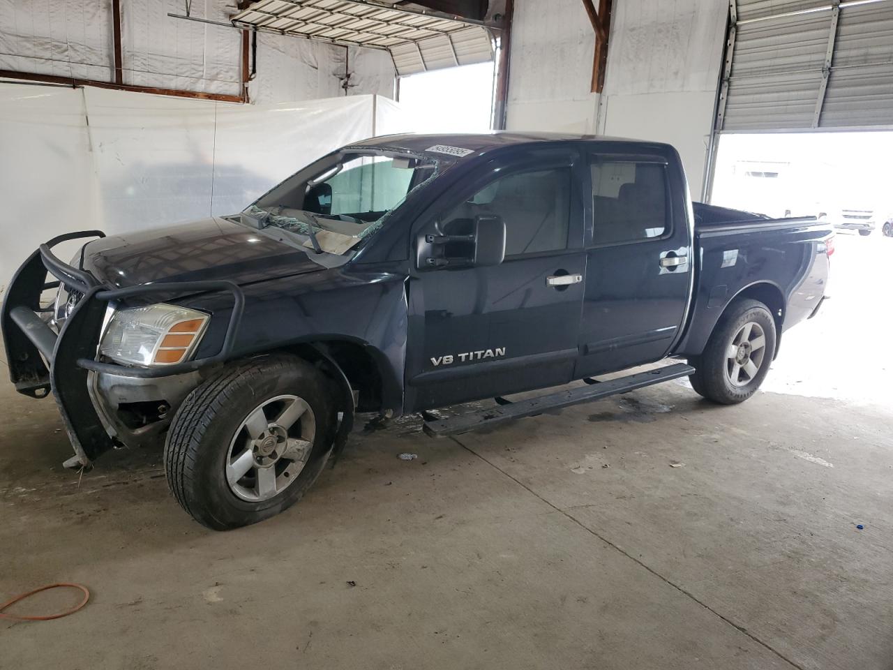 2006 Nissan Titan Xe продається в Lexington, KY - All Over