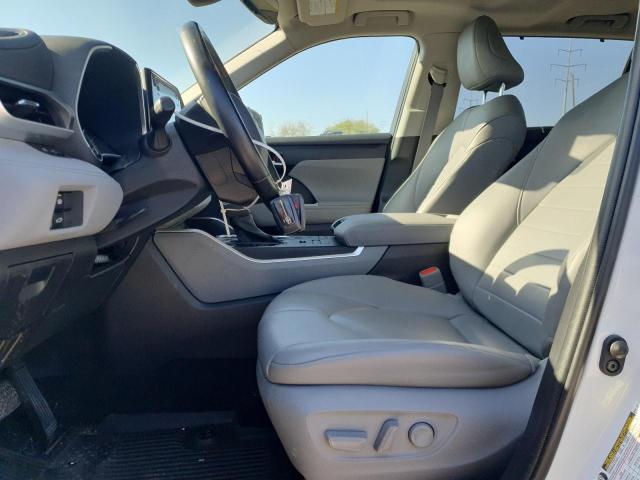  TOYOTA HIGHLANDER 2022 White