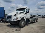 2023 Freightliner Cascadia 126 Semi Truck продається в Lumberton, NC - Rollover