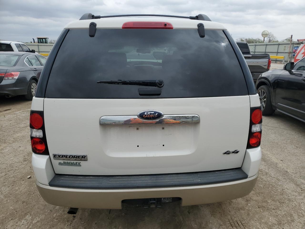 2008 Ford Explorer Eddie Bauer VIN: 1FMEU74E68UB07434 Lot: 51187185