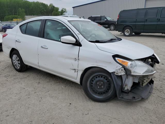  NISSAN VERSA 2019 Biały