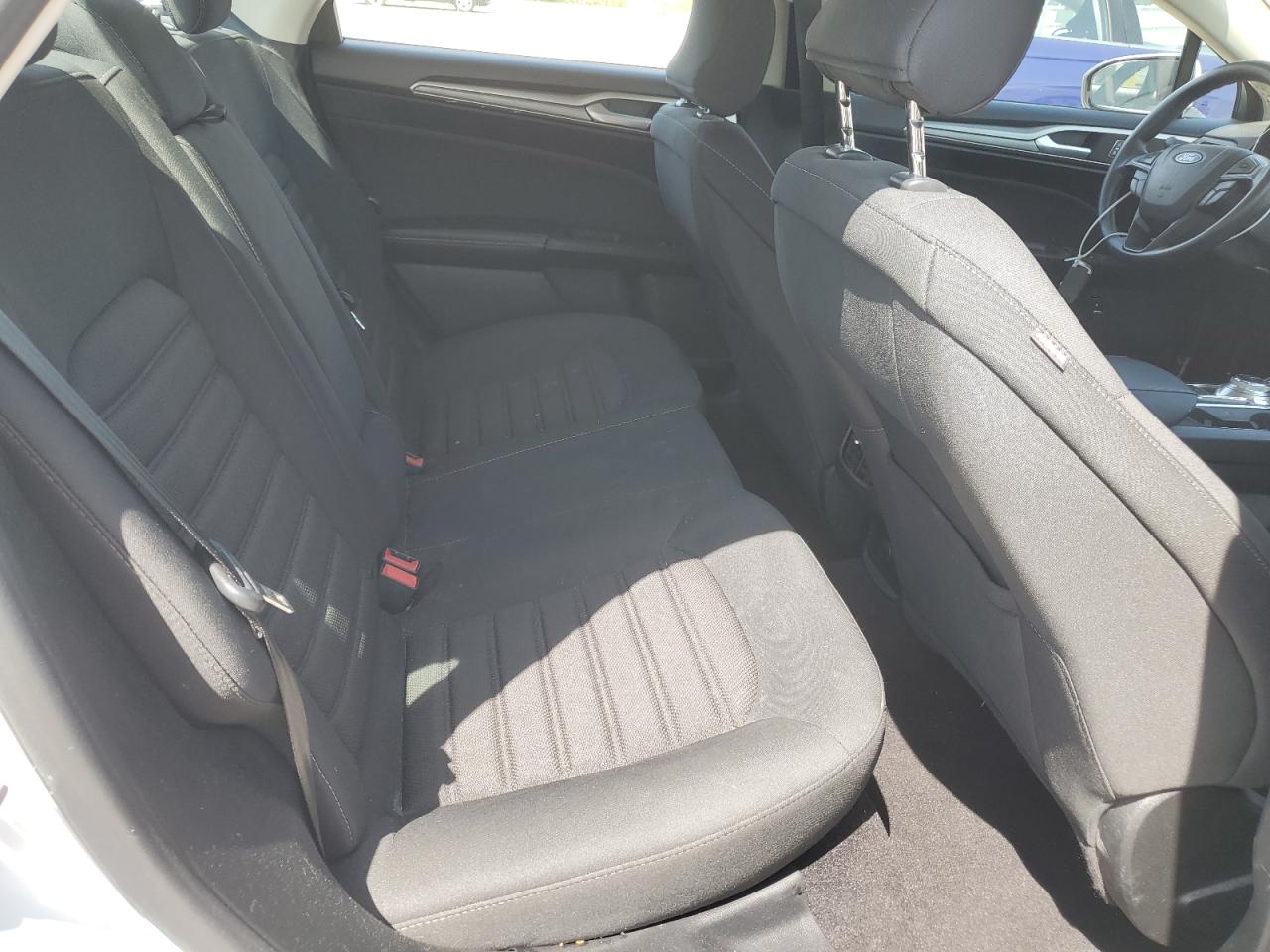 2019 Ford Fusion Se VIN: 3FA6P0LU8KR124806 Lot: 54032975