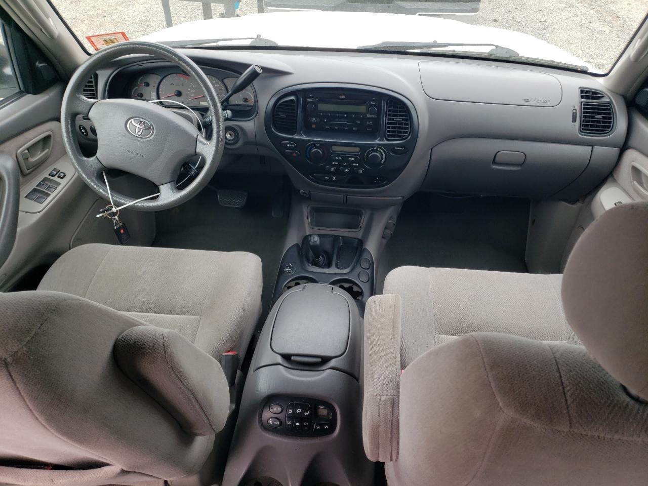 2004 Toyota Sequoia Sr5 VIN: 5TDBT44A84S214229 Lot: 54103835