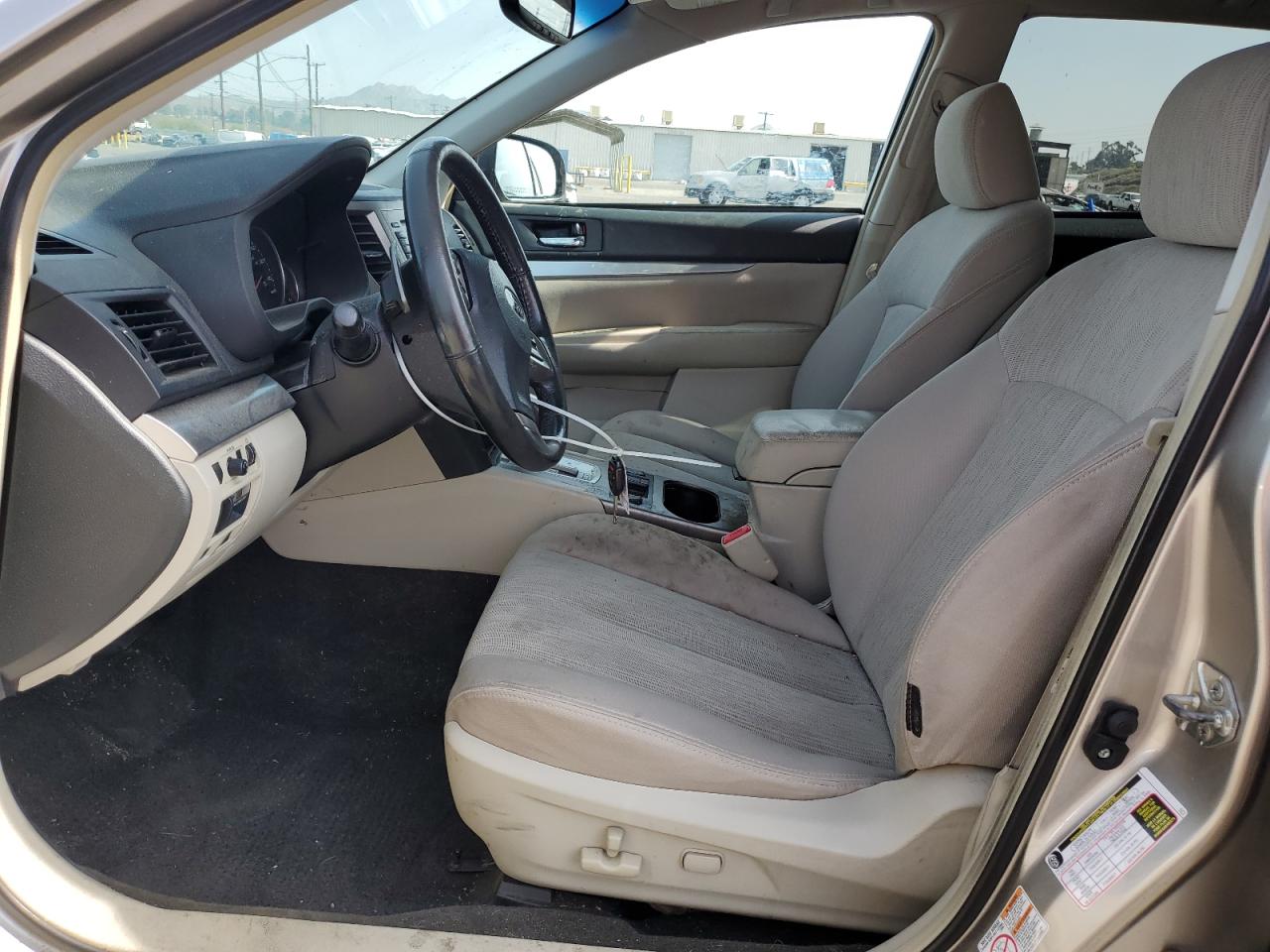 2014 Subaru Outback 2.5I Premium VIN: 4S4BRBCC2E3203585 Lot: 54706705