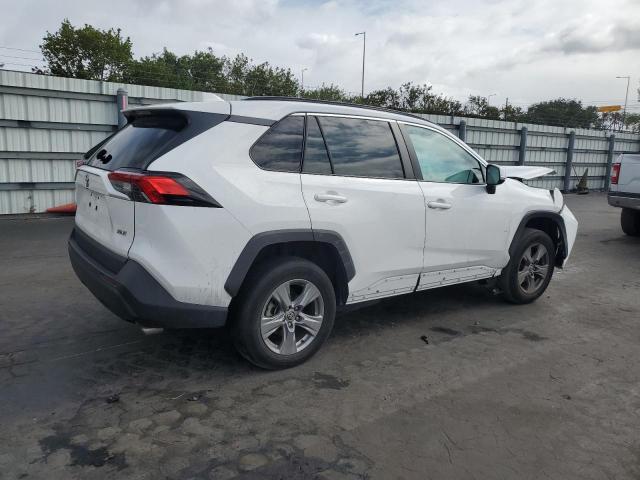  TOYOTA RAV4 2022 Biały