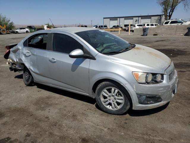 Седани CHEVROLET SONIC 2014 Сріблястий