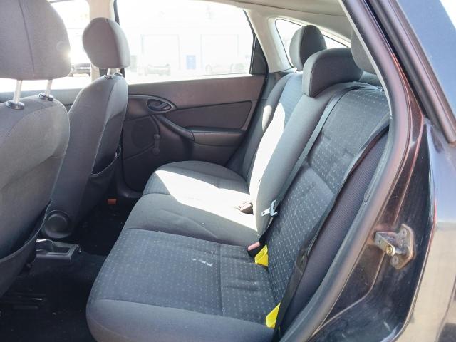 2004 FORD FOCUS FLIG