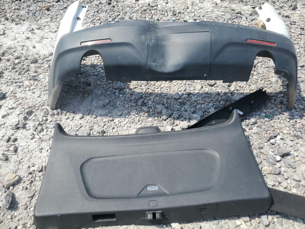 1GNERFKW4KJ143683 CHEVROLET TRAVERSE 2019
