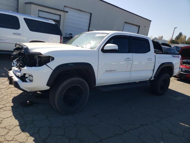  TOYOTA TACOMA 2018 White