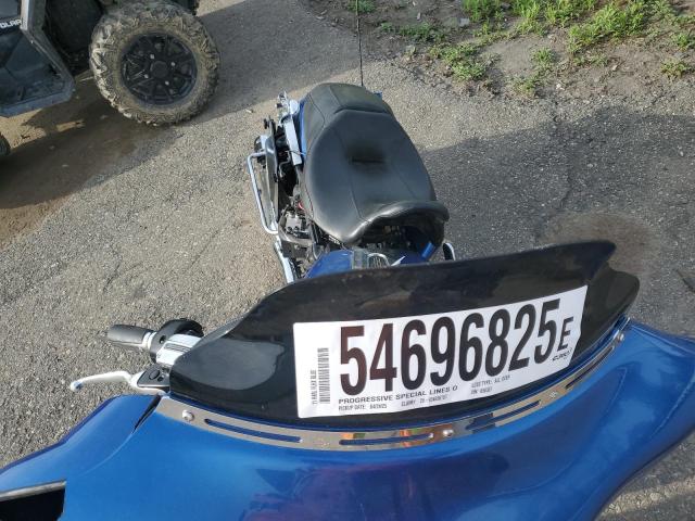 2011 HARLEY-DAVIDSON FLHX 