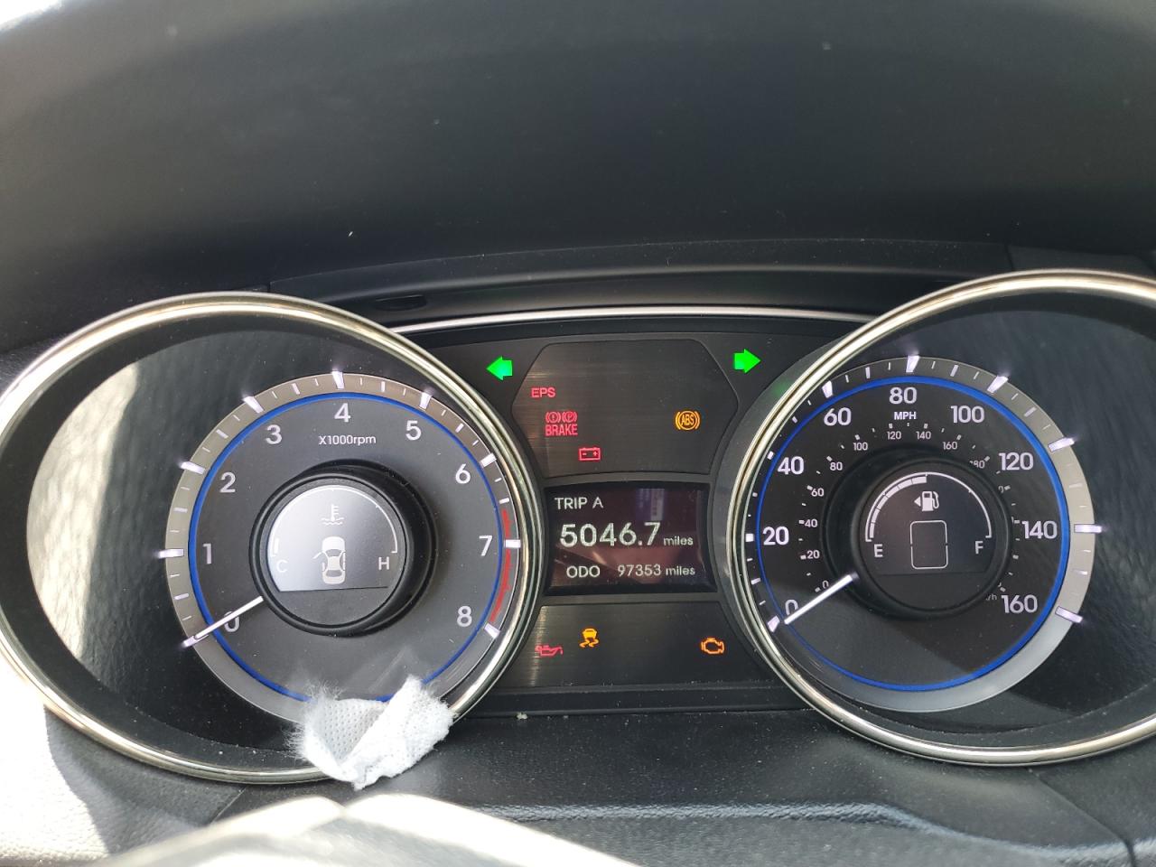 2013 Hyundai Sonata - Image 9