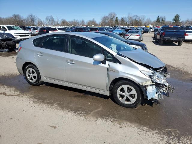  TOYOTA PRIUS 2014 Серебристый