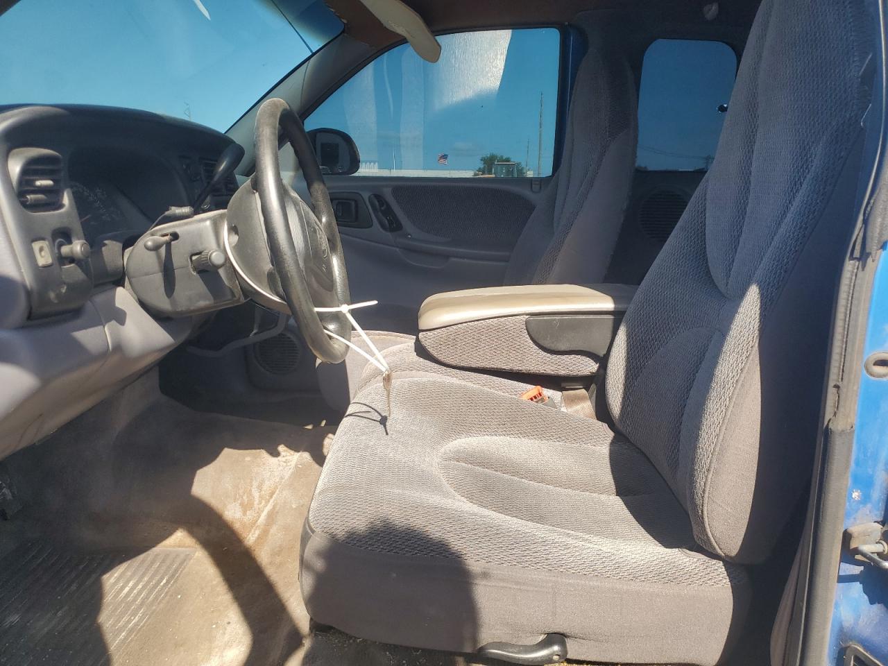 1998 Dodge Dakota VIN: 1B7GL22X2WS528163 Lot: 55296615