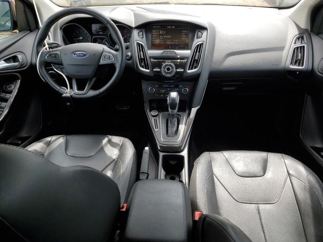  FORD FOCUS 2015 Czerwony