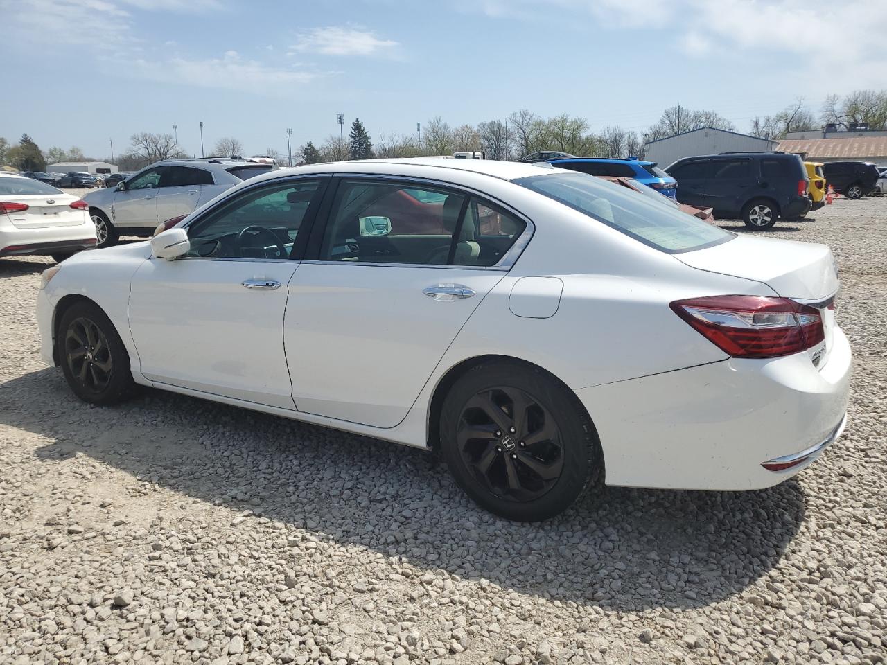 1HGCR2F76GA200695 HONDA ACCORD 2016