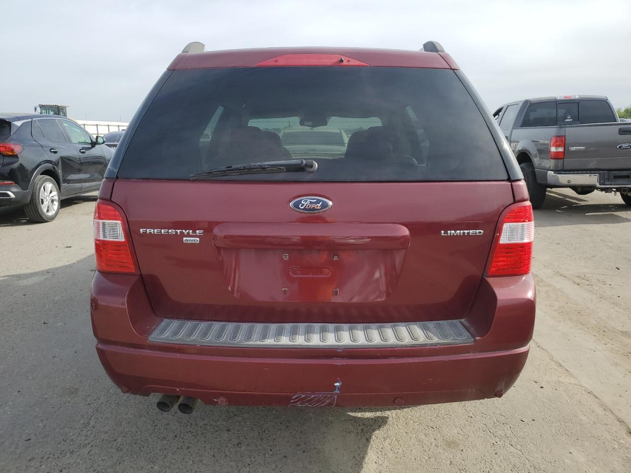2005 Ford Freestyle Limited VIN: 1FMZK06165GA74986 Lot: 53398485