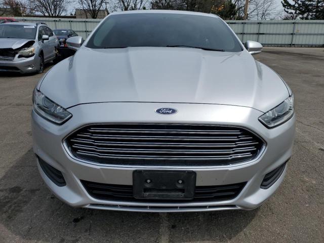  FORD FUSION 2016 Srebrny