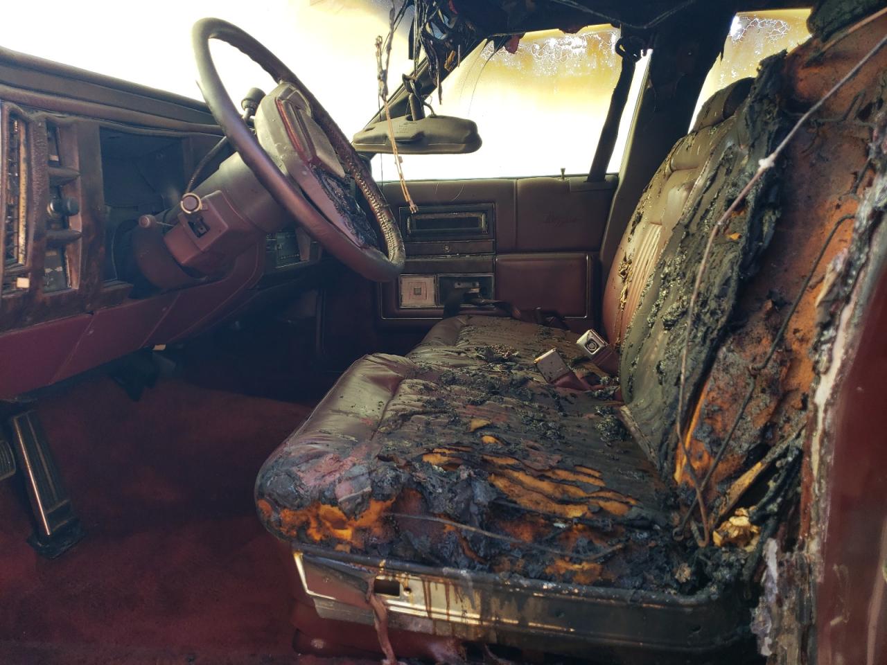 1992 Cadillac Brougham VIN: 1G6DW54E8NR712443 Lot: 51482635