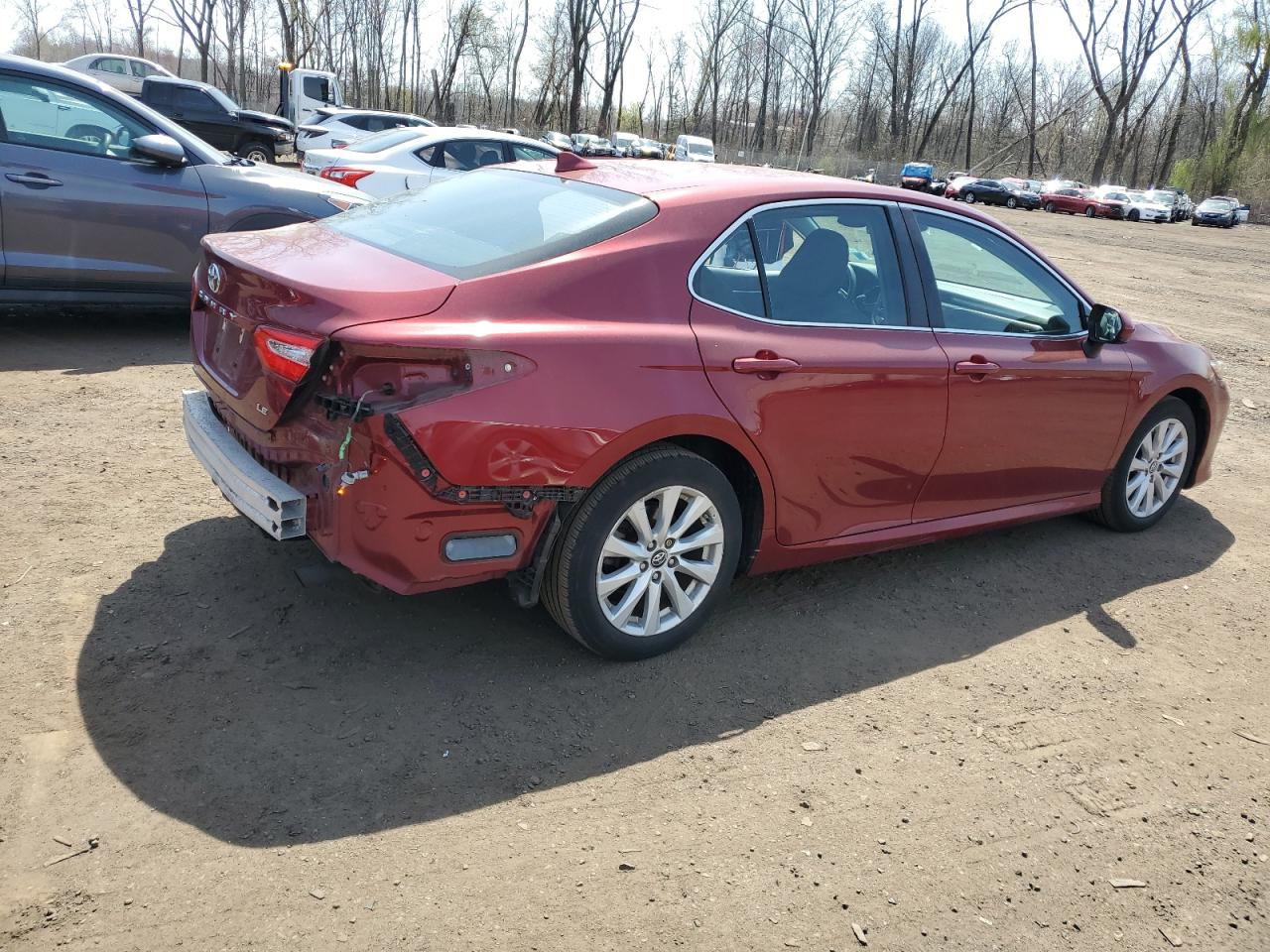 4T1B11HK3KU684714 TOYOTA CAMRY 2019