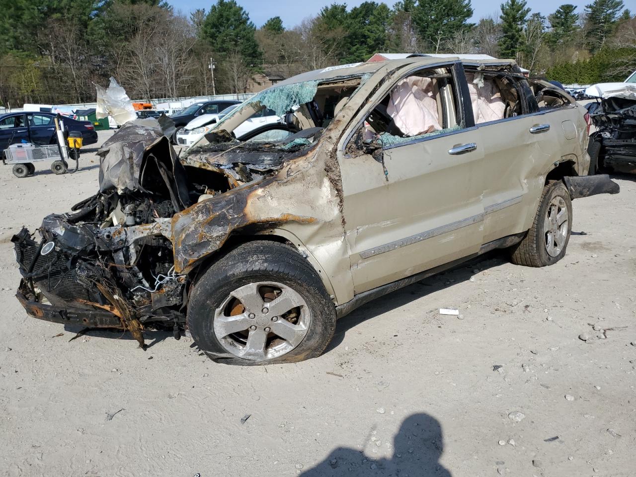 Mendon, MA에서 판매 중인 2011 Jeep Grand Cherokee Limited - Burn - Engine