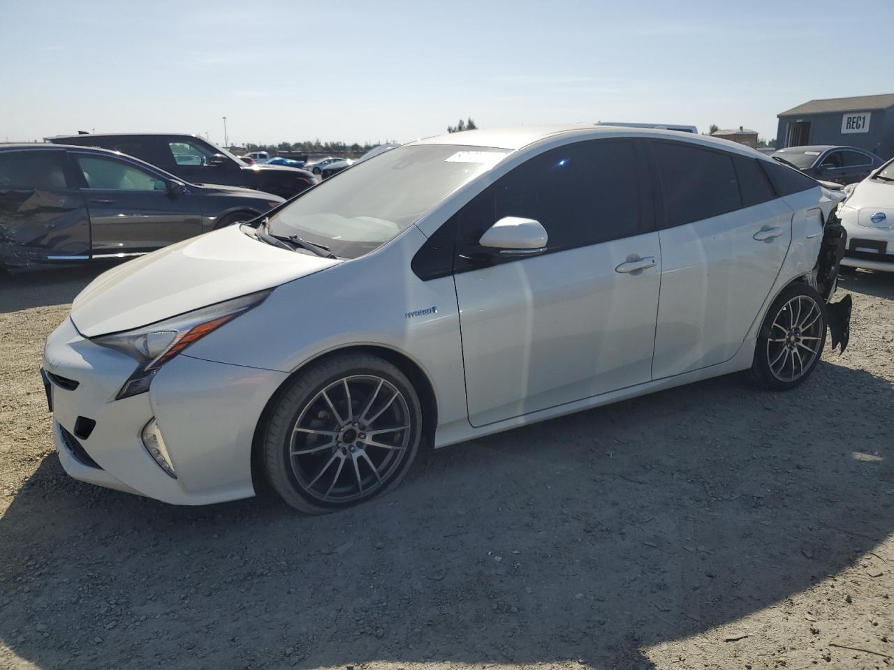 Antelope, CA에서 판매 중인 2016 Toyota Prius - Rear End