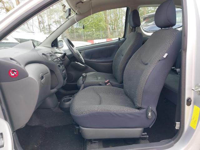 2004 TOYOTA YARIS 1.3 VVT-I T3 3DR