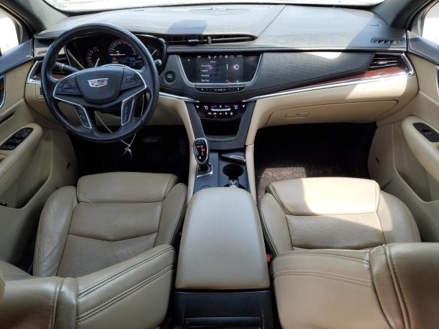 Parquets CADILLAC XT5 2017 Czerwony