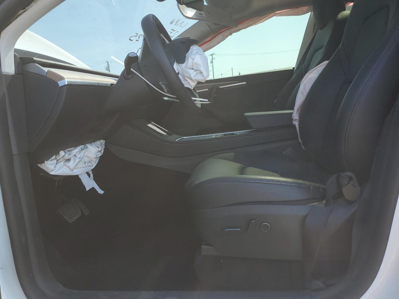 2024 Tesla Model Y VIN: 7SAYGDED8RF047909 Lot: 51341805