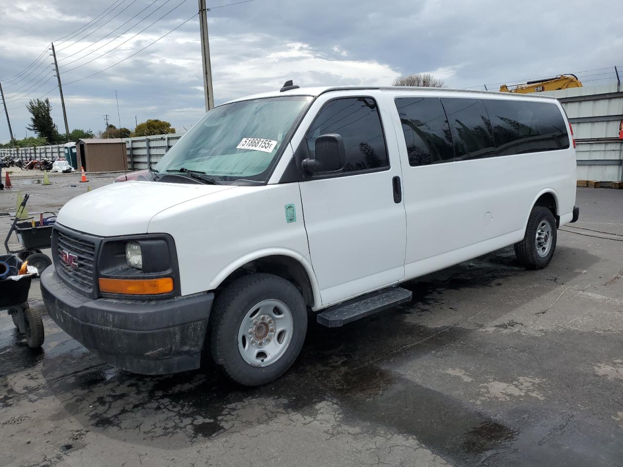 2017 Gmc Savana G3500 Ls for Sale in Miami, FL - Side