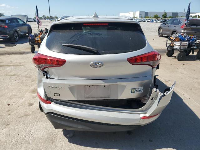  HYUNDAI TUCSON 2018 Srebrny
