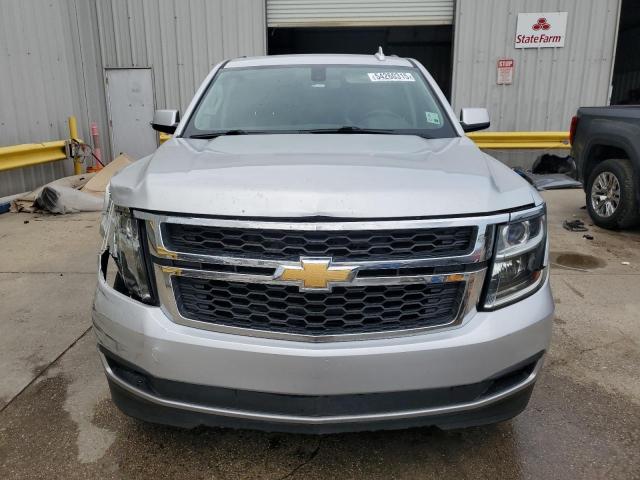 Parquets CHEVROLET SUBURBAN 2016 Srebrny