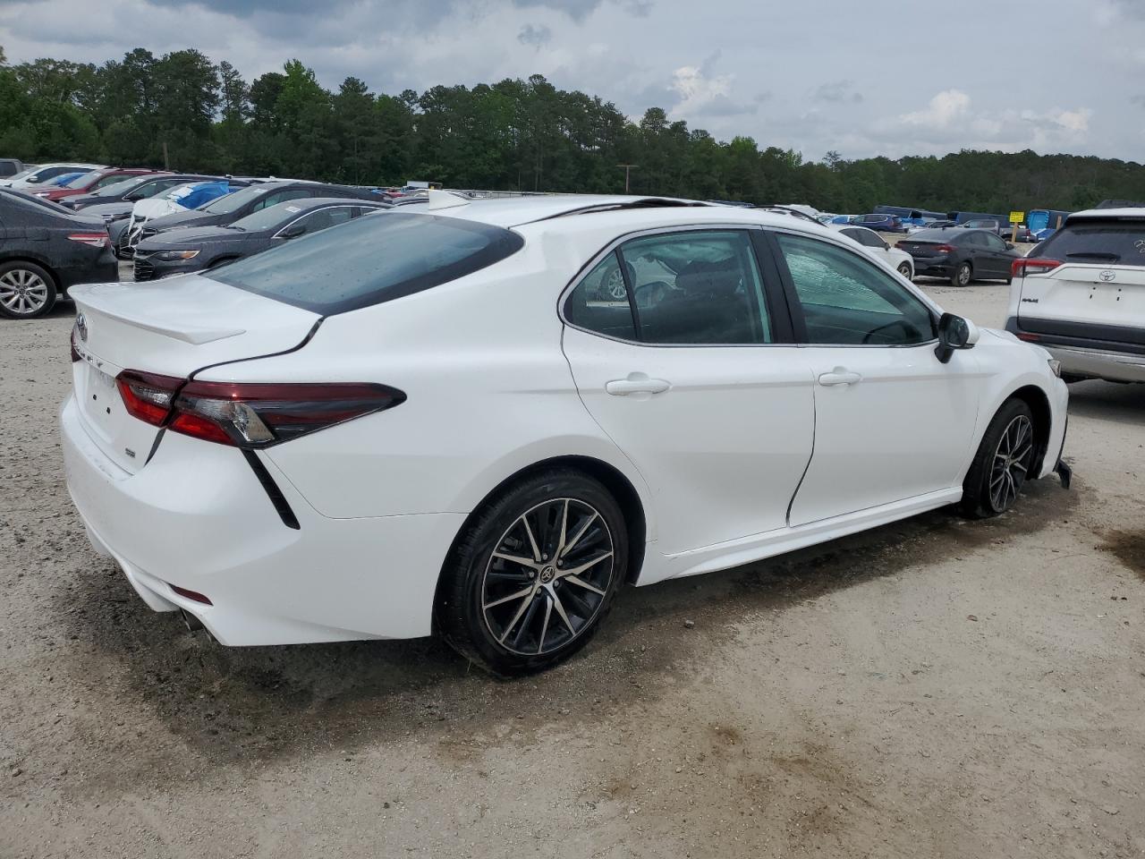 4T1G11AK1RU256473 TOYOTA CAMRY 2024