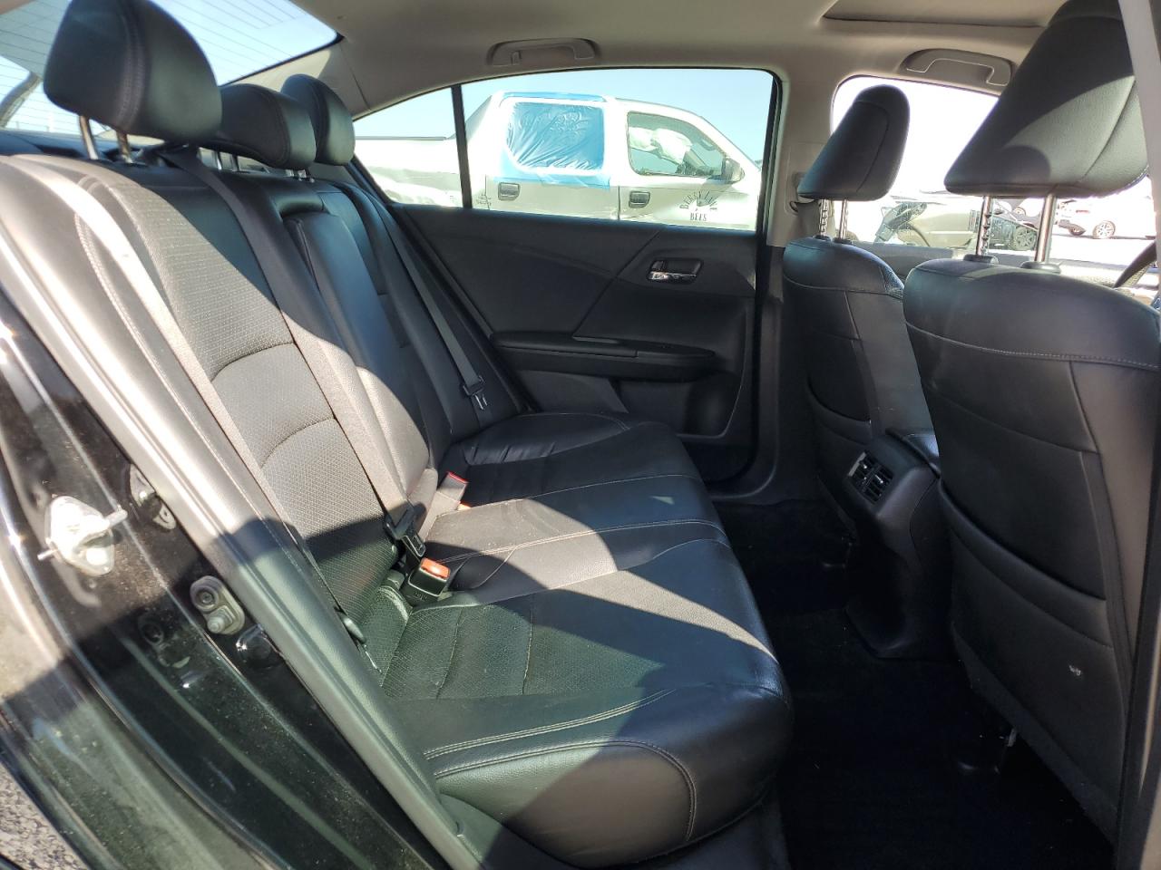 1HGCR3F84HA043636 HONDA ACCORD 2017
