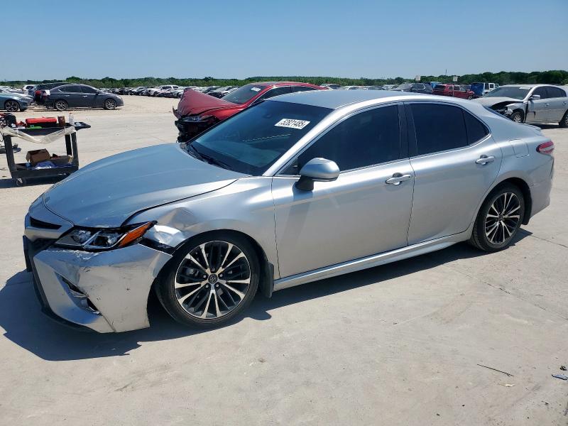  TOYOTA CAMRY 2018 Сріблястий