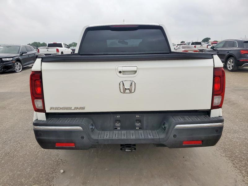 Пікапи HONDA RIDGELINE 2017 Білий