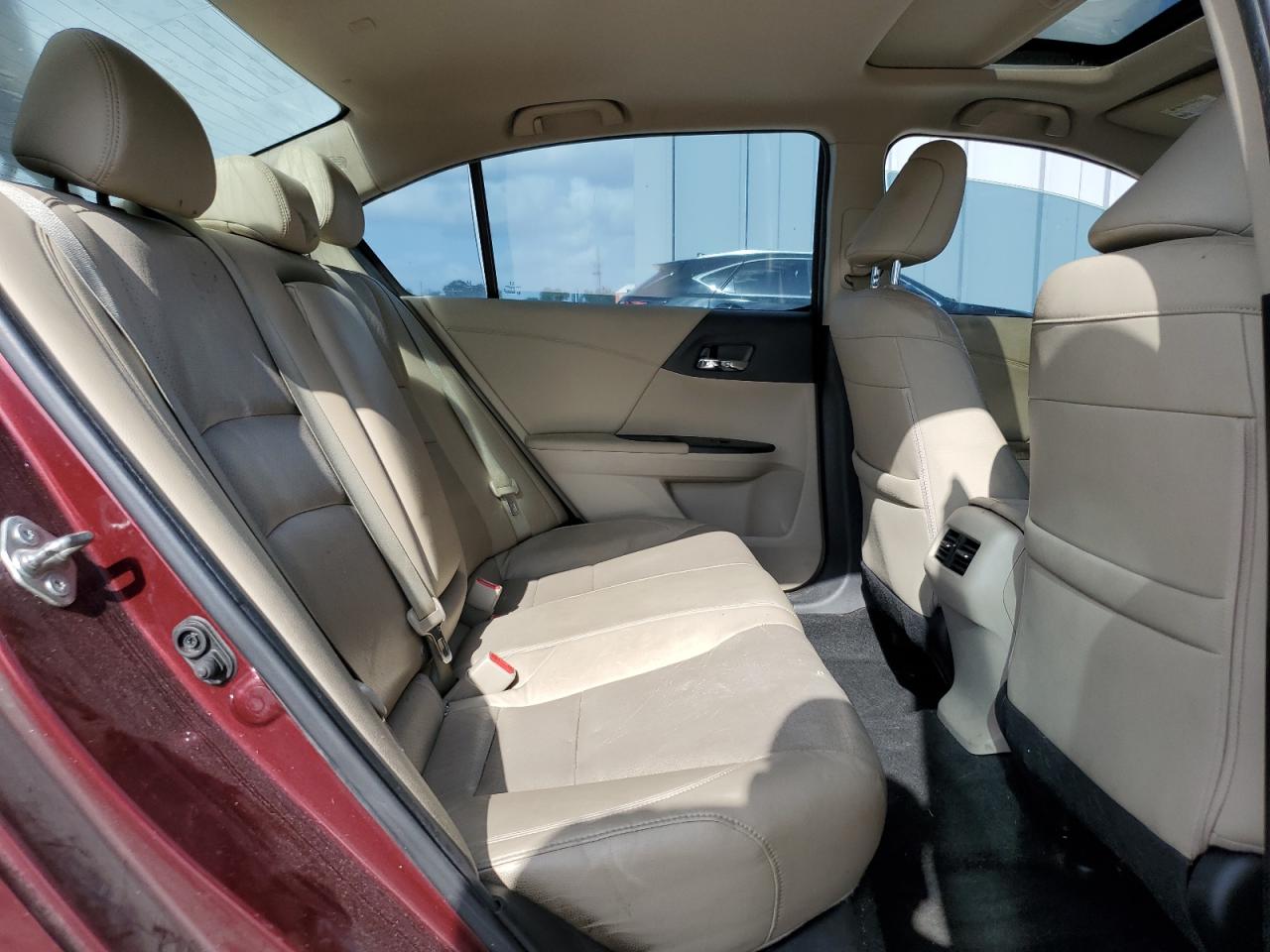 1HGCR2F84GA010385 HONDA ACCORD 2016