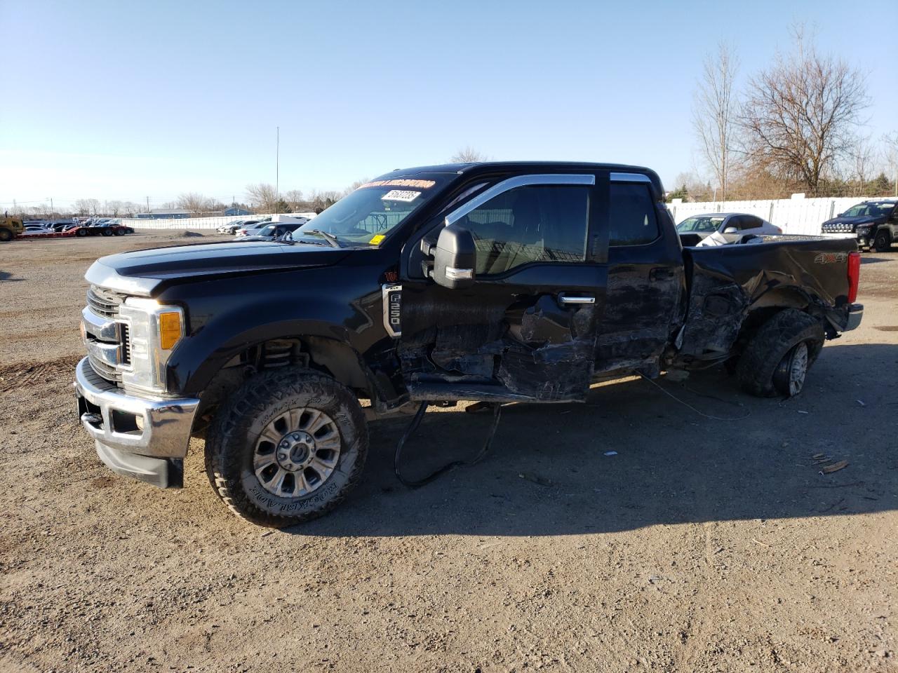2017 Ford F250 Super Duty zu verkaufen in London, ON - Side