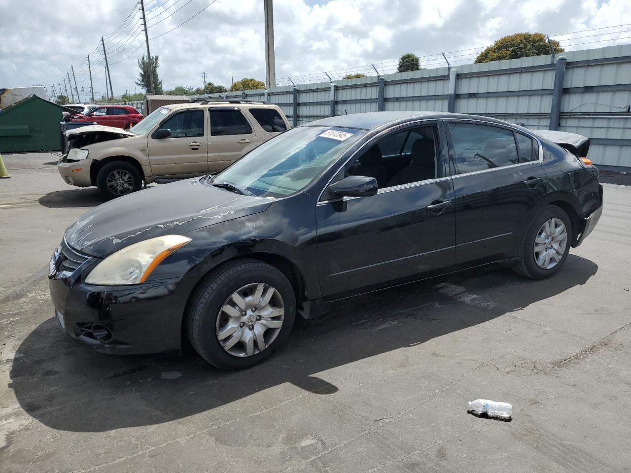 2011 Nissan Altima Base for Sale in Miami, FL - Rear End