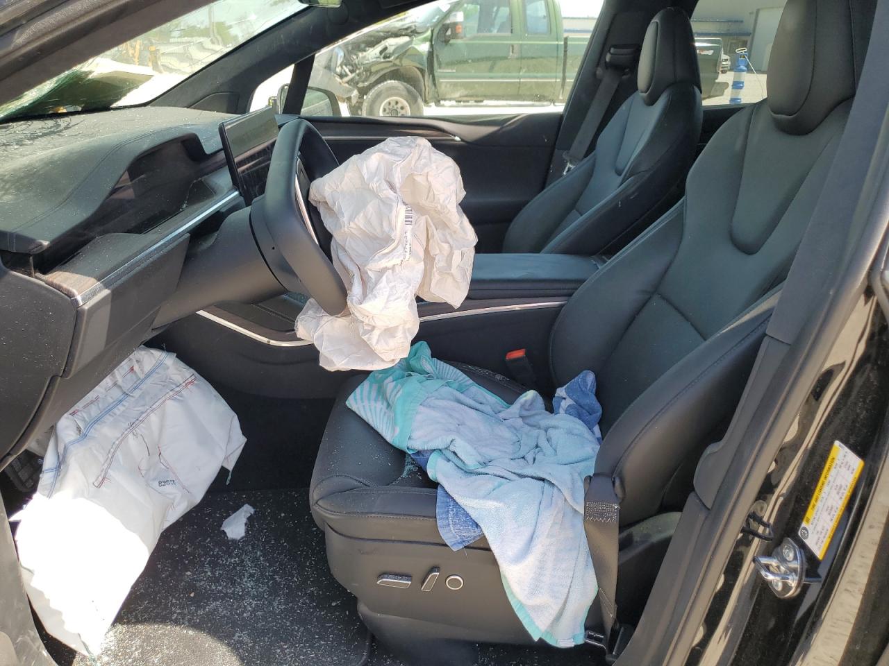 2022 Tesla Model X VIN: 7SAXCBE56NF364313 Lot: 53041075