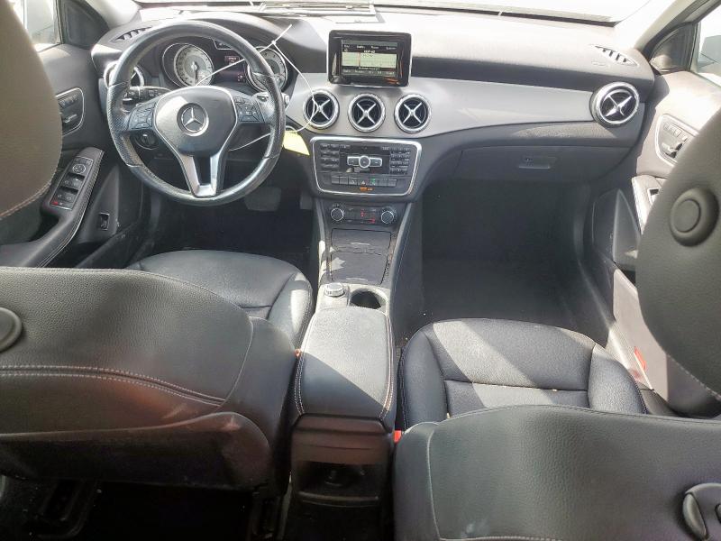  MERCEDES-BENZ GLA-CLASS 2015 Silver