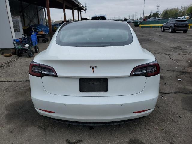  TESLA MODEL 3 2020 Белы
