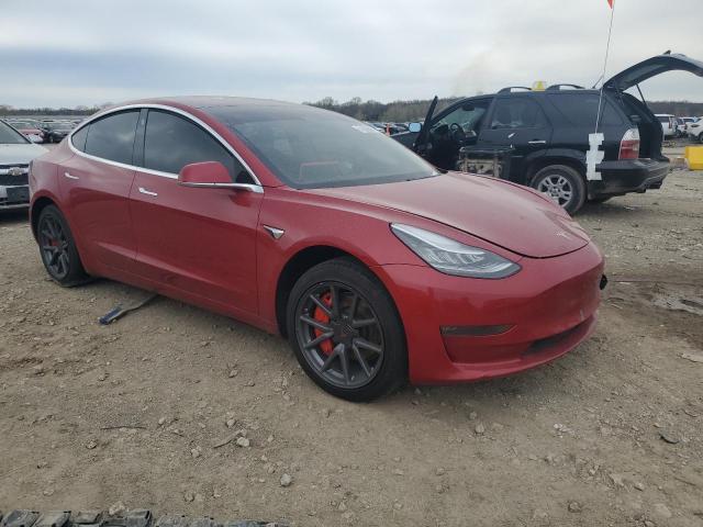  TESLA MODEL 3 2018 Красный