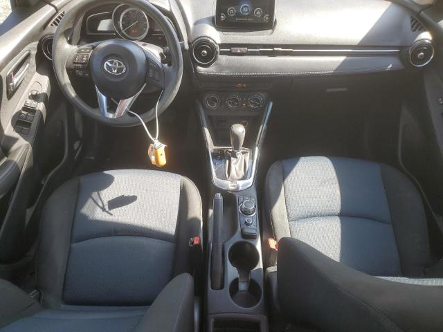  TOYOTA YARIS 2018 Белый