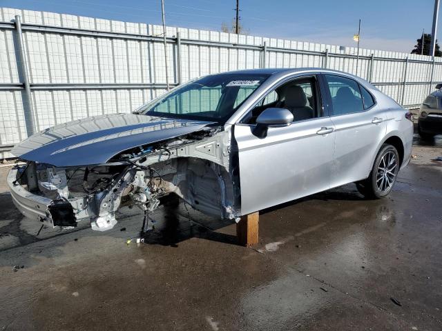  TOYOTA CAMRY 2024 Сріблястий