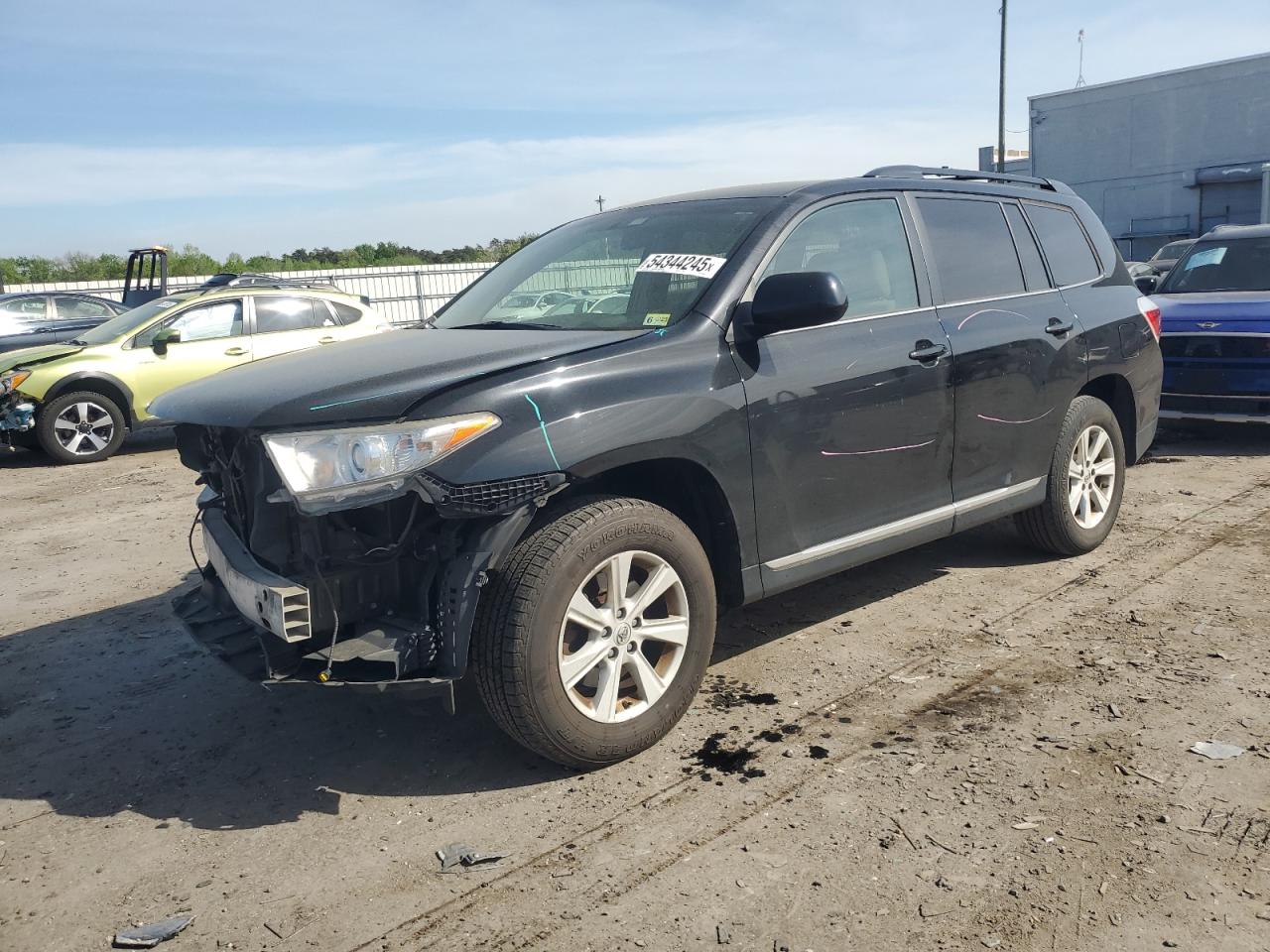 2013 Toyota Highlander Base for Sale in Fredericksburg, VA - Side