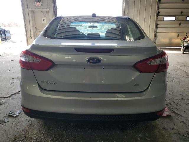Sedans FORD FOCUS 2014 Silver