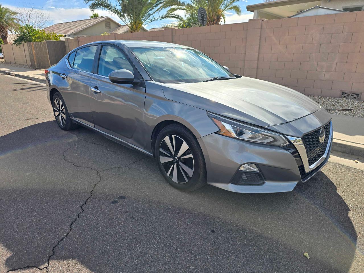 2021 Nissan Altima Sv продається в Phoenix, AZ - Damage History