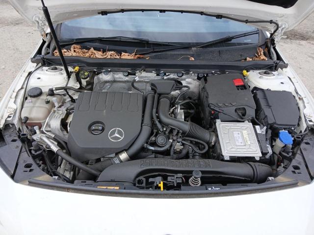 2019 MERCEDES BENZ CLA 180 AM